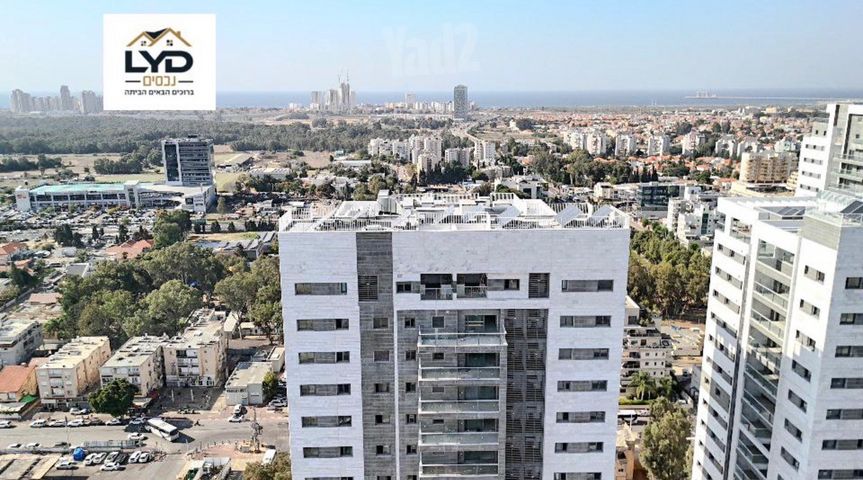 גג/ פנטהאוז, מרכז העיר, חדרה