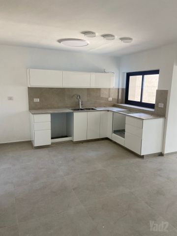 דירה להשכרה בירושלים (תיווך) — 2