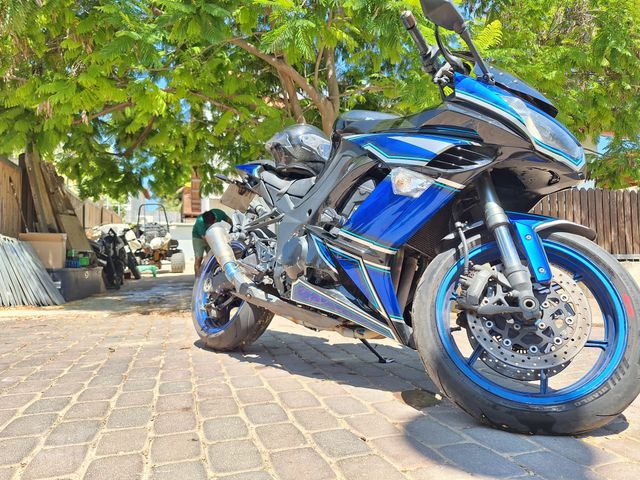 מודעת רכב קאוואסאקי Z1000SX