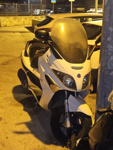 מודעת רכב פיאג'ו X-Evo 250