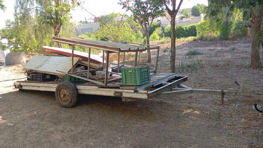 מודעת רכב נגרר (קראוון נגרר)