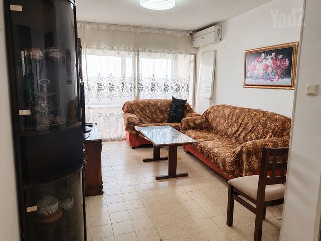 דירה, ז'בוטינסקי 433, שכונה ותיקה - מרכז העיר, מעלות תרשיחא