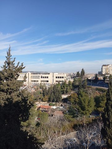 דירה למכירה בירושלים — 4