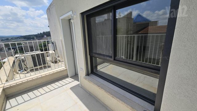יחידת דיור, המעיין 19, חנתון, חנתון