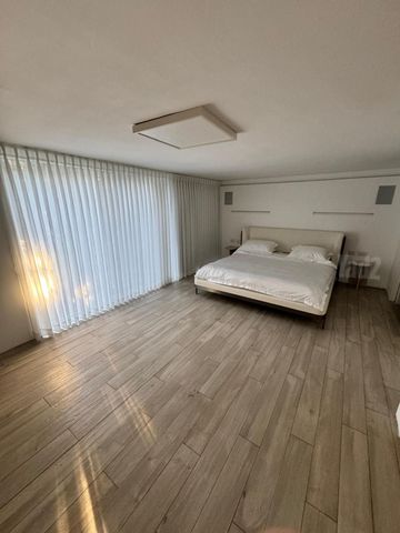 תמונה 4 של דירת 5.5 חדרים להשכרה בהרצליה