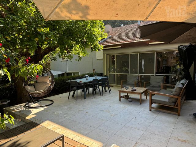 תמונה 8 של דירת 5.5 חדרים להשכרה בהרצליה