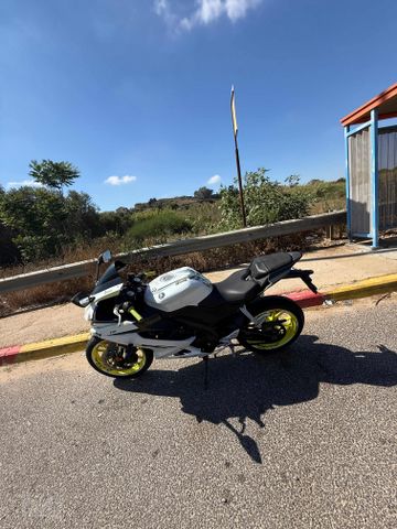 מודעת רכב ימאהה YZF-R125