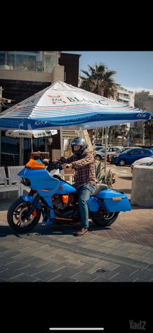 מודעת רכב הרלי דיווידסון רוד גלייד ספיישל 107