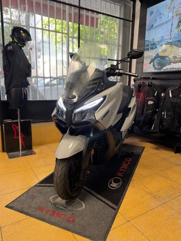 מודעת רכב קימקו איקס טאון CT 250