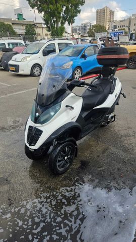 מודעת רכב פיאג'ו MP3 300 LT