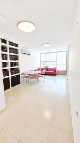 אחיה השילוני 12