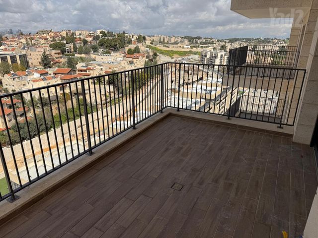דירה למכירה בירושלים — 5