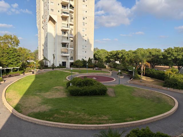 בושם 63