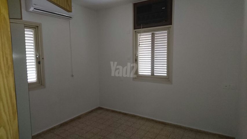 פאת השולחן 8