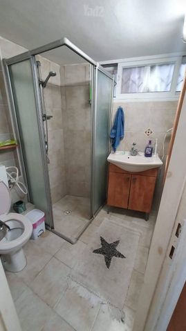 תמונה 4 של דירת חדר להשכרה בהרצליה