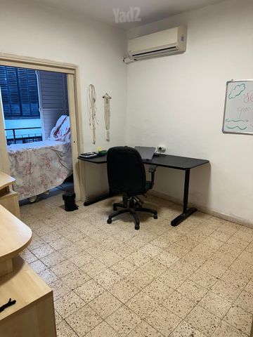 שדרות הרב לוין 8
