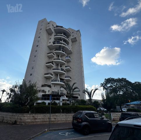 יצחק בן צבי 8