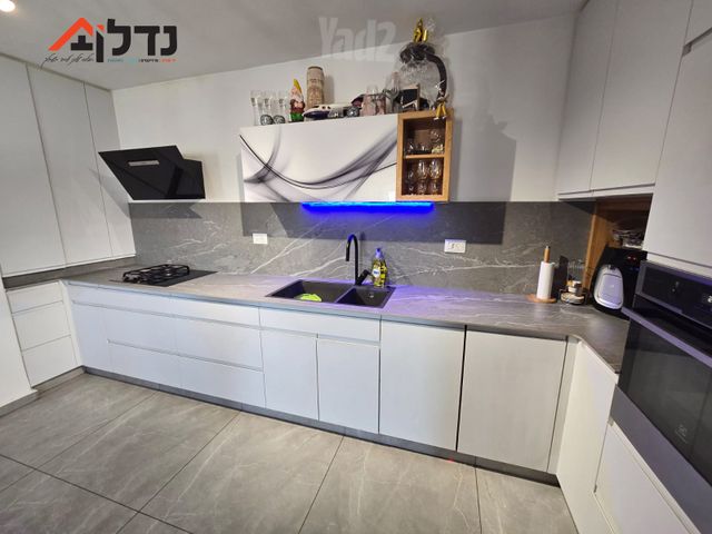 גג/ פנטהאוז למכירה בבית שמש (תיווך) — 3
