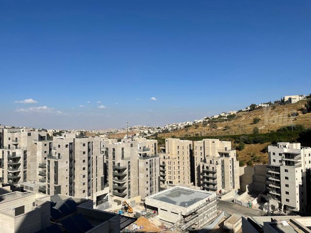 דירה להשכרה בירושלים (תיווך) — 2