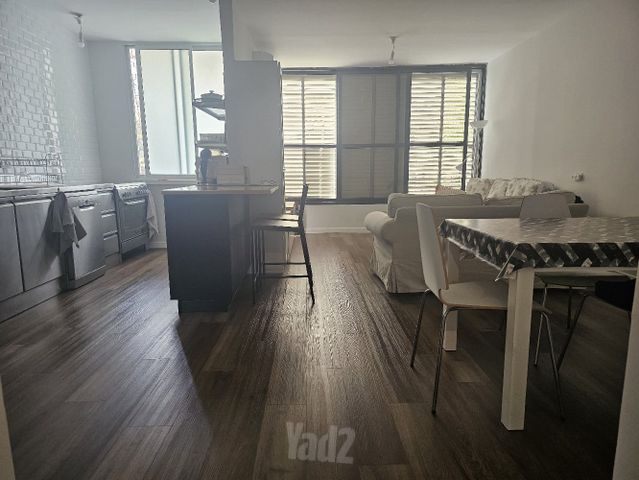 דירה, א' / צפון מזרח העיר, רחובות