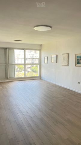 דירה להשכרה בתל אביב יפו (תיווך) — 2