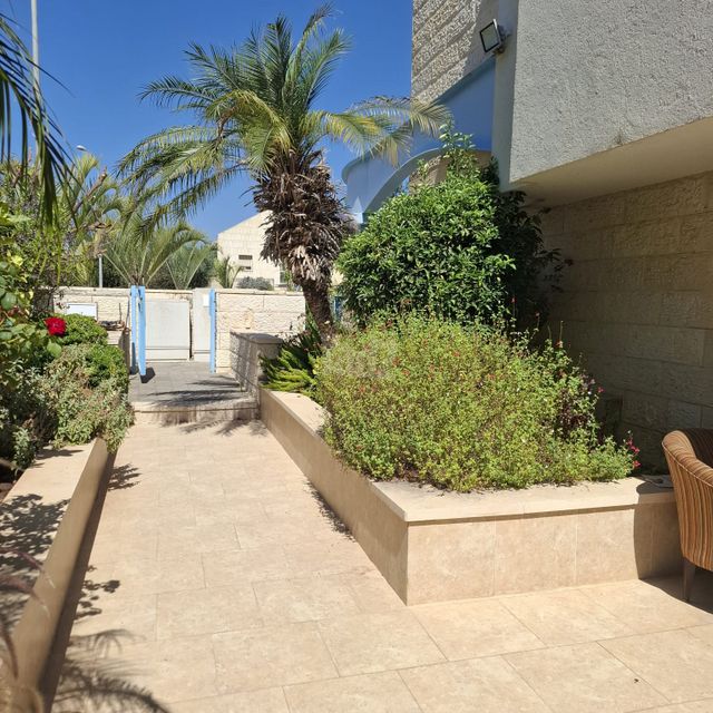 יהודה 108