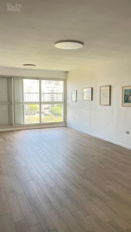 דירה להשכרה בתל אביב יפו (תיווך) — 2