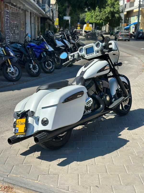 אינדיאן Chieftain Dark Horse