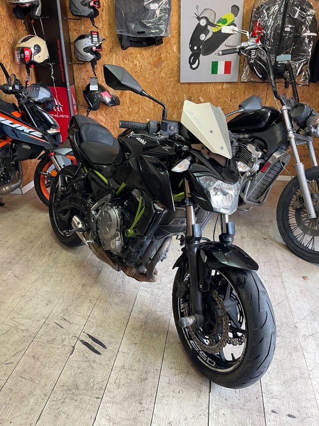 קאוואסאקי Z650 abs