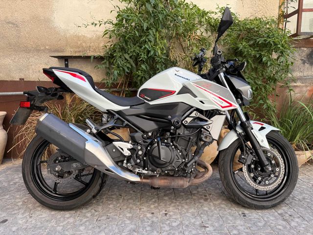 מודעת רכב קאוואסאקי Z400