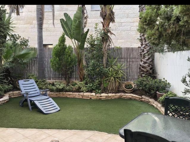לאה פורת 6