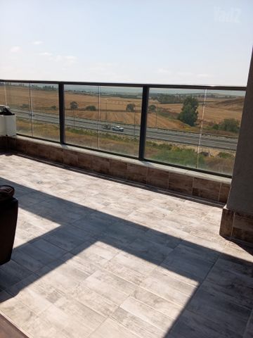 פרדה יזדאו אקלום 15