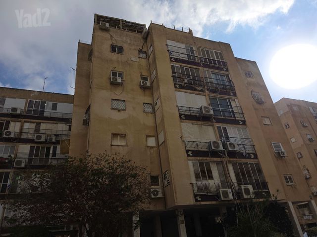 הרב לנדרס 18