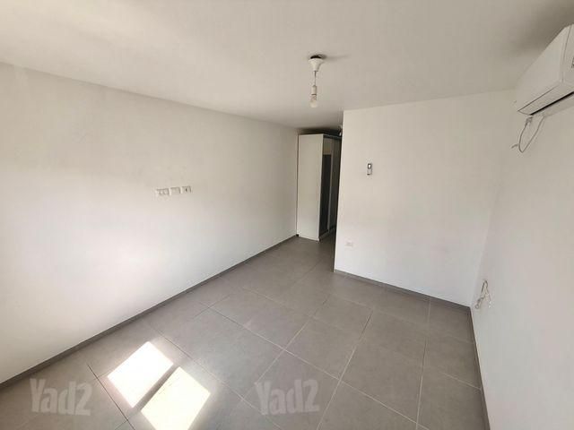 דירה, שרה אהרונסון 23, גדרה מזרח/גולדה, גדרה