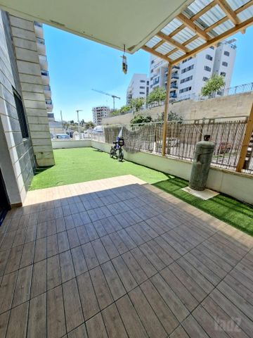 דרך ארץ 74