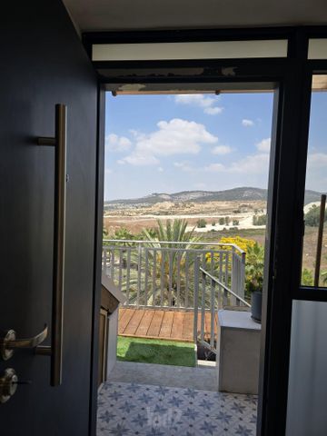 התאנה 45