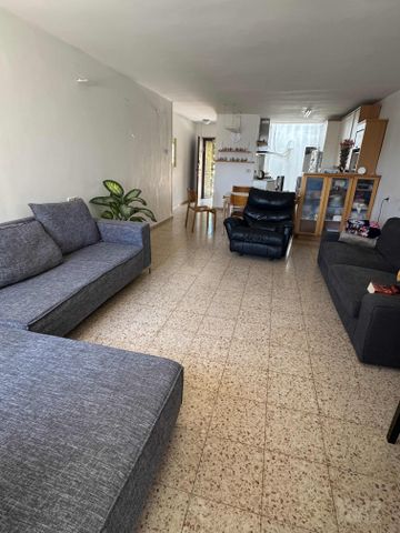 דירת גן להשכרה בירושלים — 2