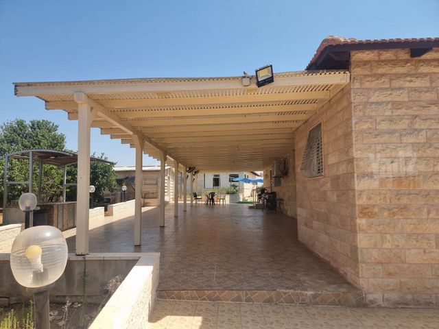 משק חקלאי/ נחלה למכירה בלוזית (תיווך) — 3