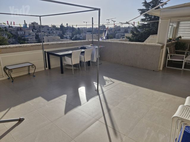 דירת גן למכירה בירושלים (תיווך) — 4