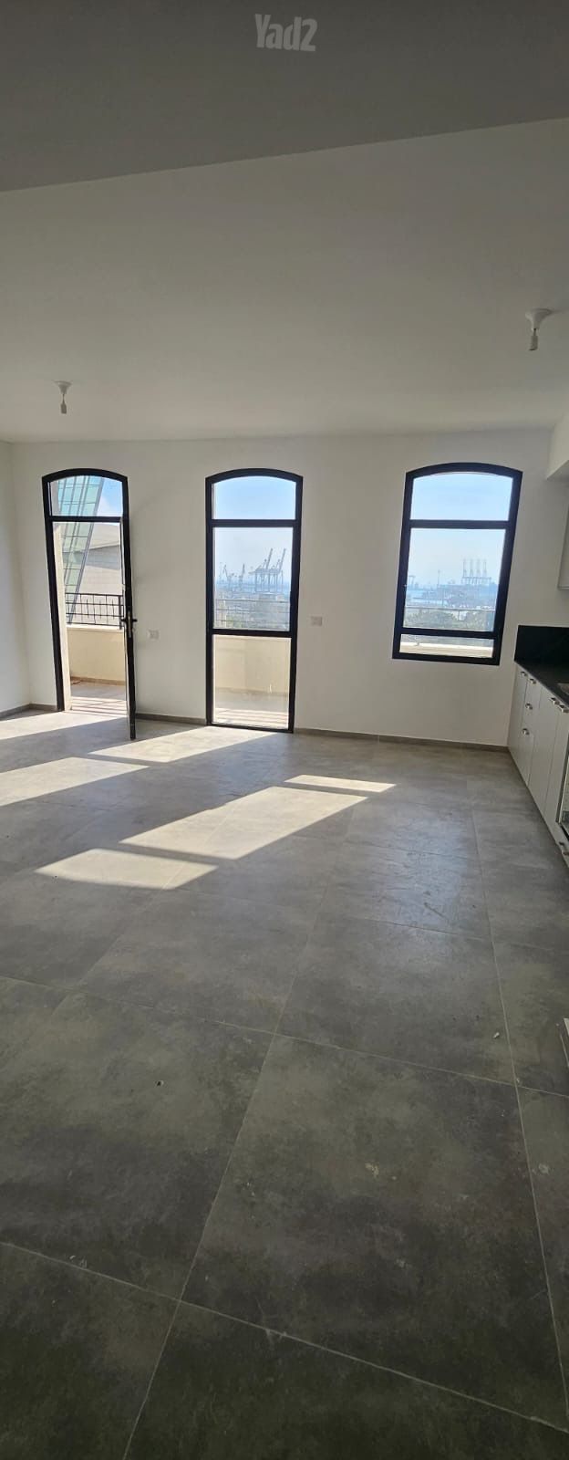 דירה, שיבת ציון 52, העיר התחתית, ואדי סאליב, חיפה