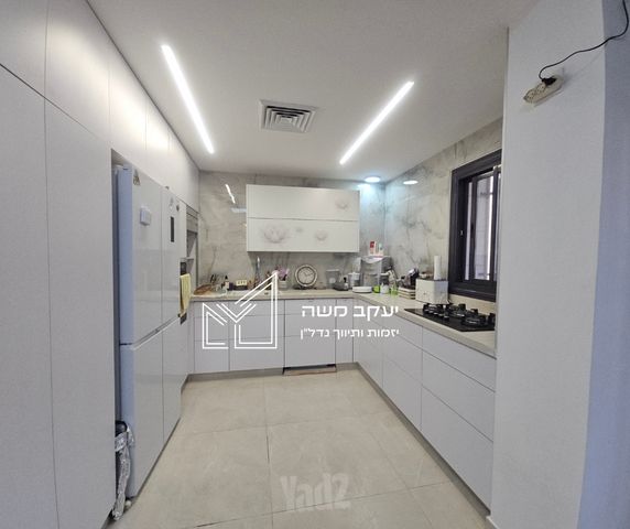 דירת גן להשכרה בירושלים (תיווך) — 4