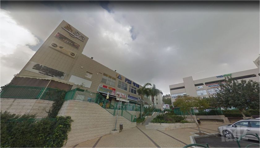 חנויות/ שטח מסחרי