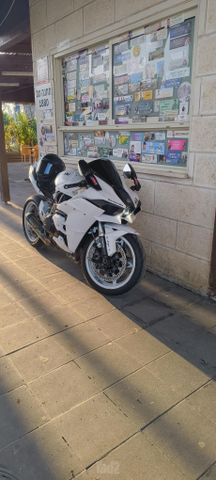 מודעת רכב קאוואסאקי נינג'ה H2