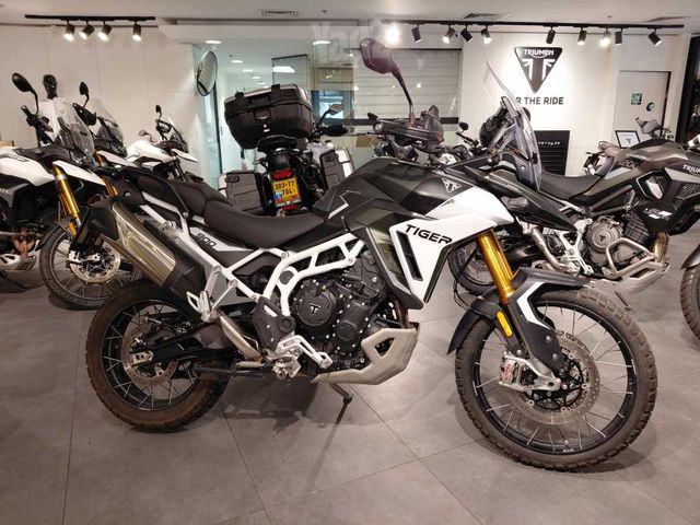 מודעת רכב טריומף Tiger 900 Rally PRO