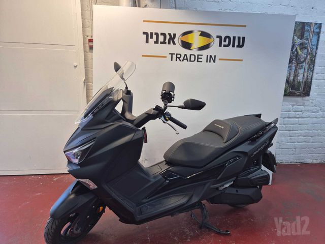 מודעת רכב סאן יאנג ג'וי-מקס Z-250