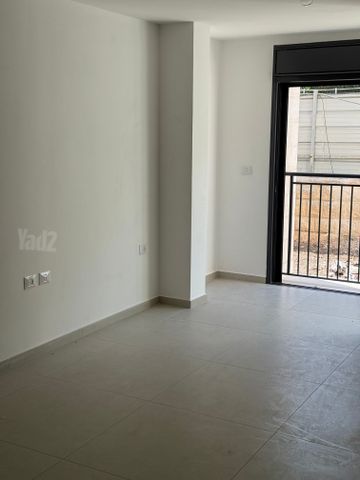 דירה למכירה בירושלים — 3