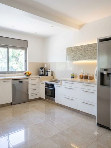 דירת גן למכירה בירושלים — 2