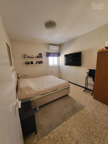 ירושלים 72