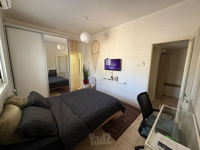 מ"ג 10