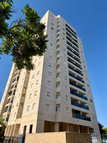 דירה, ניר אביב, תל אביב יפו